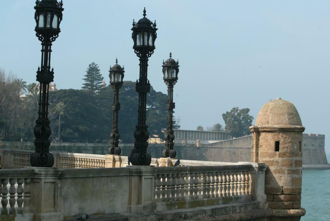 Acogedor Apartamento Cadiz Bagian luar foto